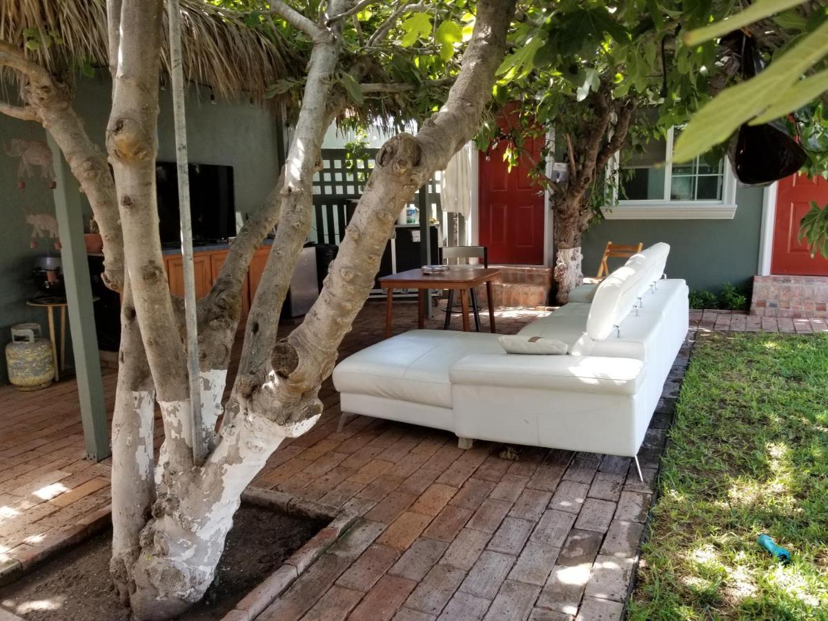 De Alamo Hostel Rosarito Luaran gambar