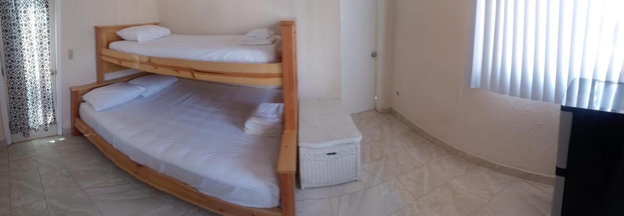 De Alamo Hostel Rosarito Luaran gambar